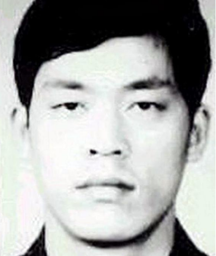 97年江西第一悍匪万光旭，独自对战37名军警，两小时后被当场击毙