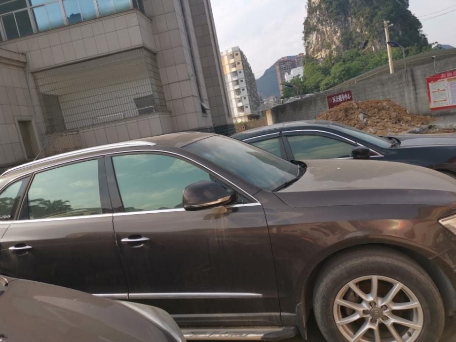 广西河池市司法拍卖成功一辆奥迪Q5小型越野车，成交价222,240元