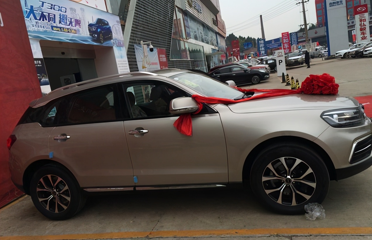 “全款买车”和“贷款买车”到底有啥区别？简单算笔账，就清楚了