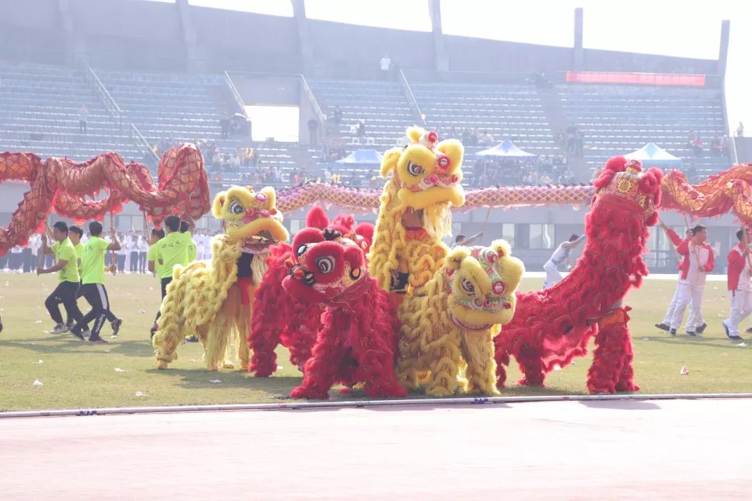 中南大学第二十届校运动会开幕！快来pick你最喜欢的方阵！