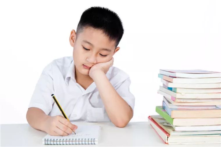 43岁母亲和儿子一起考上大学，好妈妈是孩子心中永远的光