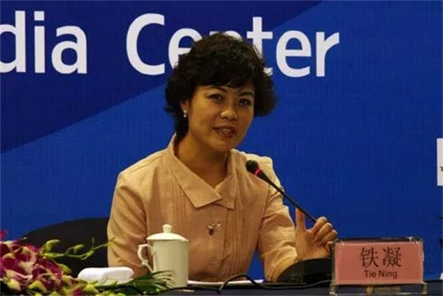 作协主席铁凝：50岁等来良缘，宁愿没有也不能凑合