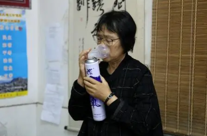 华坪女高校长张桂梅，被写进《简史》，她用行动诠释何为师者仁心