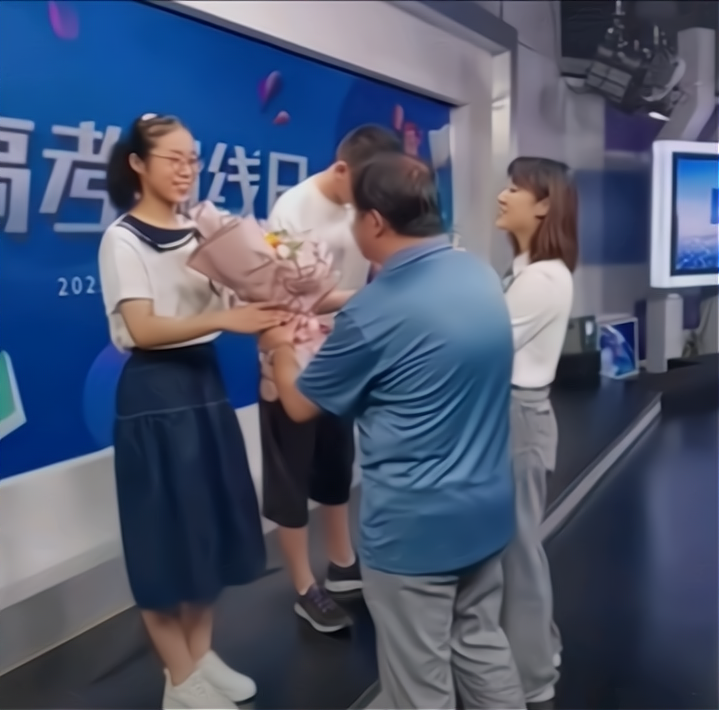 安徽女孩高考682分考上清华：看过她的故事，才知道什么叫努力