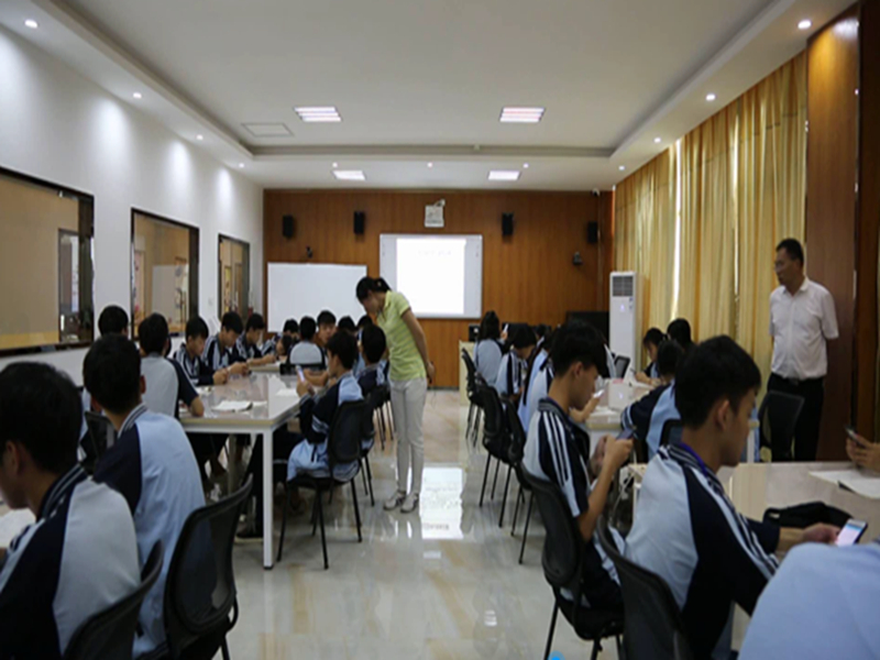 南宁市六职校：商贸专业群建设如火如荼，学生成为高职抢手货