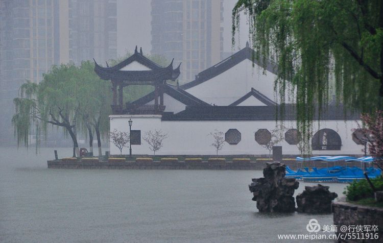 莫愁湖——粉黛江山，留得半湖烟雨；王侯事业，都如一局棋枰