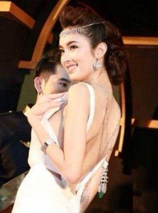 令人好奇的“人妖”，华丽背后却是辛酸，平均寿命只有35至40岁！