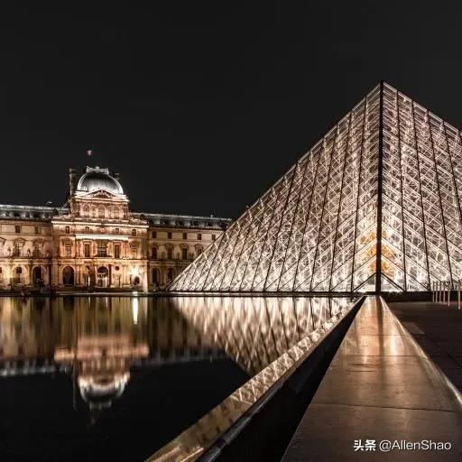 卢浮宫世界三大博物馆之一，存放着世界艺术的无价瑰宝