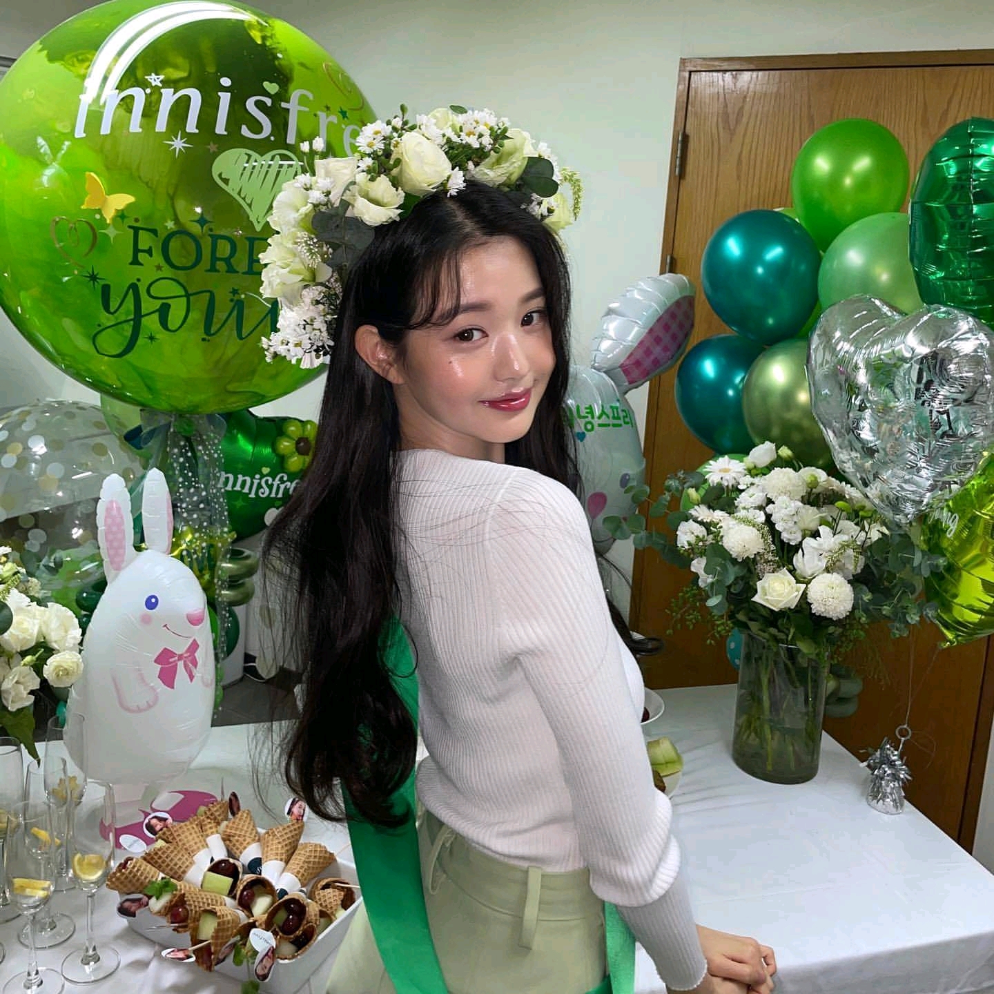 前IZONE成員張元英清純妖精，水光肌美顏暴擊