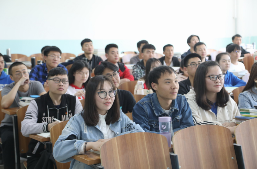 英语四级和高考英语有可比性吗？难度差异有多大？过来人这样说