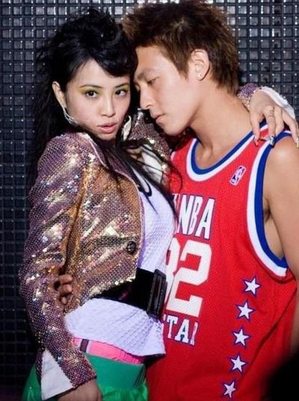 艳照门陈冠希1400张照背后15个女星,谁过得最惨?张柏芝独带3子