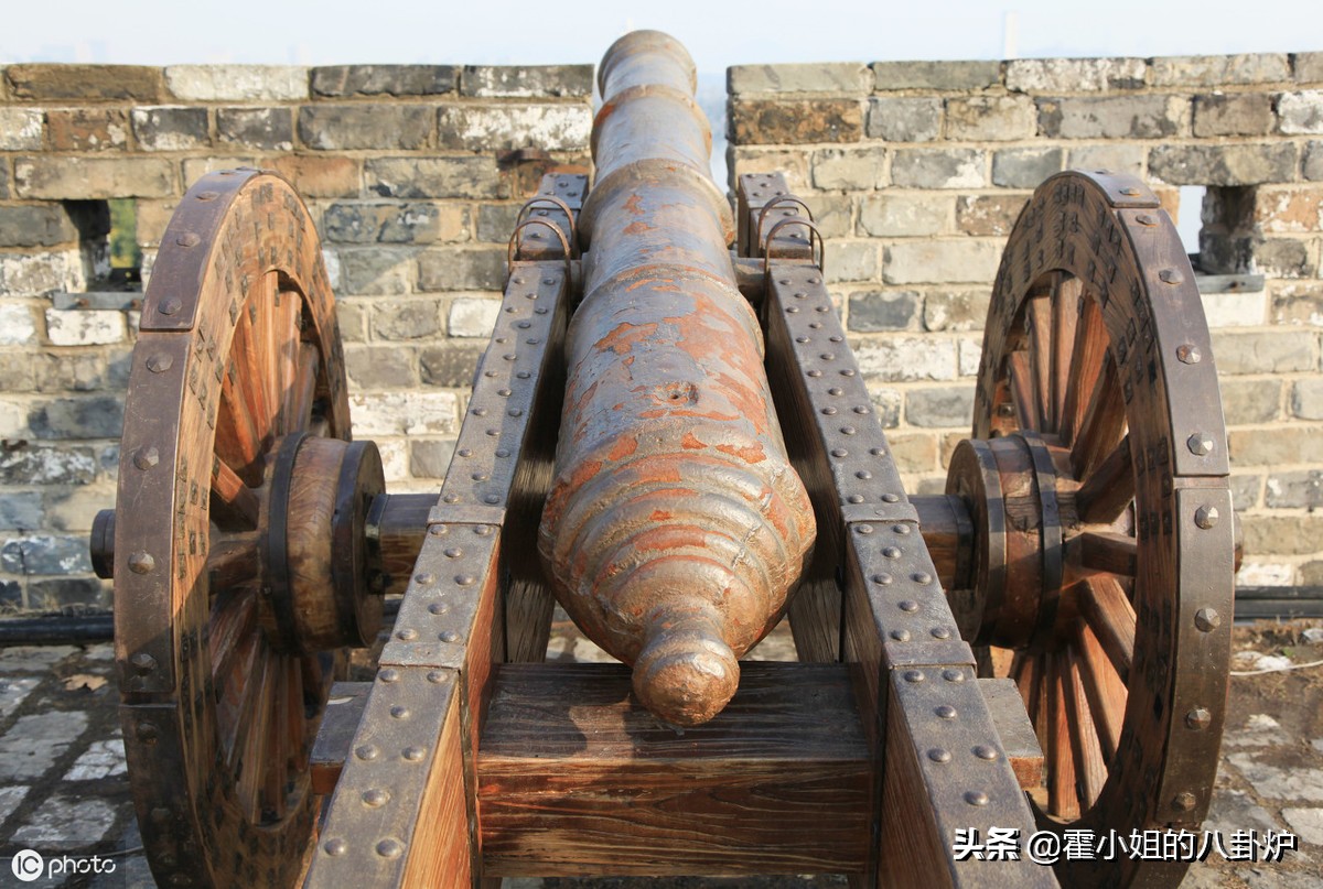 不是大明铁骑和闯王义军战斗力不行，是满洲炮兵部队的传奇诞生