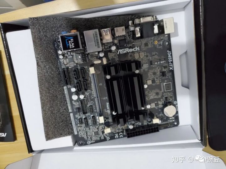 硬件玩乐04：年轻人的第二款NAS（组装机-成品）