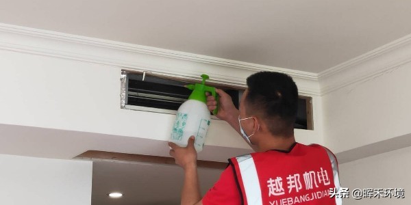 中央空调过渡季节应该怎么进行清洗保养工作？