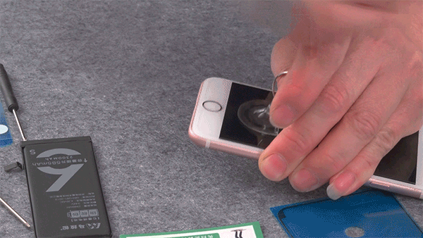 手机卡得不知所措？手把手教你更换大容量电池焕发新生