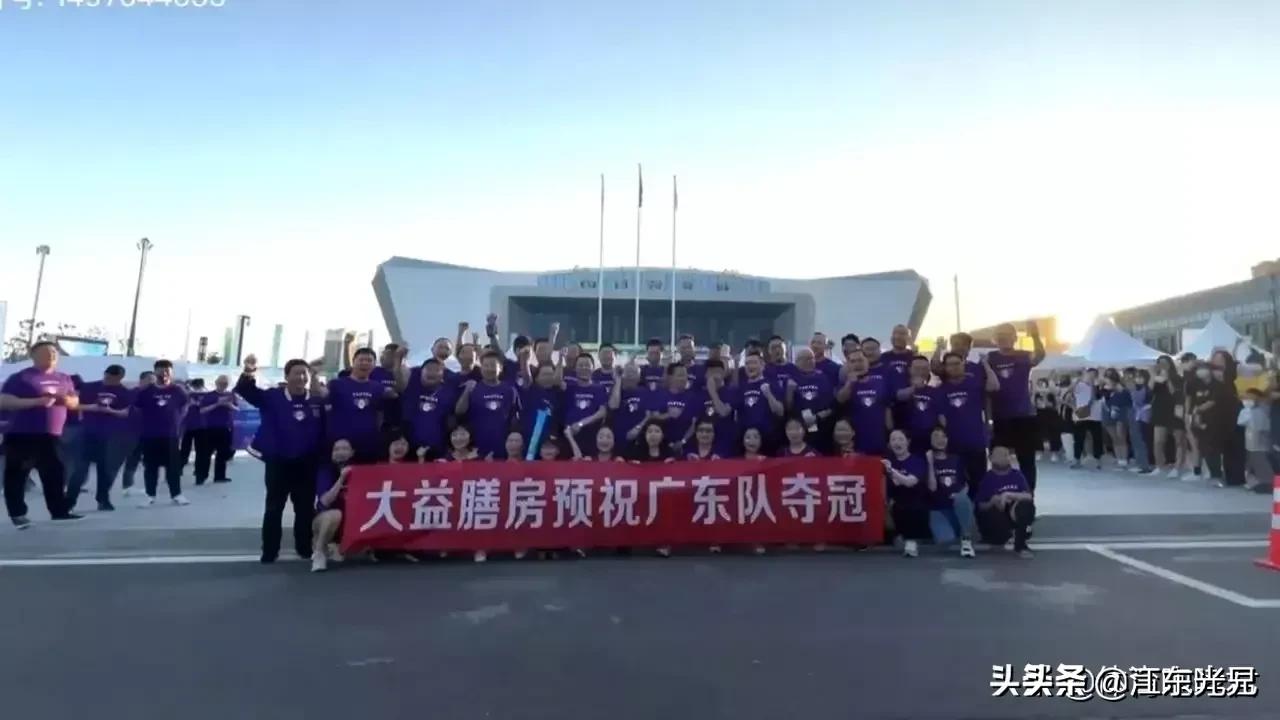 为什么电视不转播cba兰球赛(CCTV不直播有广东队篮球比赛，是不是不愿看广东队再现辉煌？)