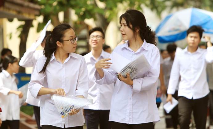 新高考“弊端”逐渐显现，学生选科成大问题，这些组合选择需谨慎