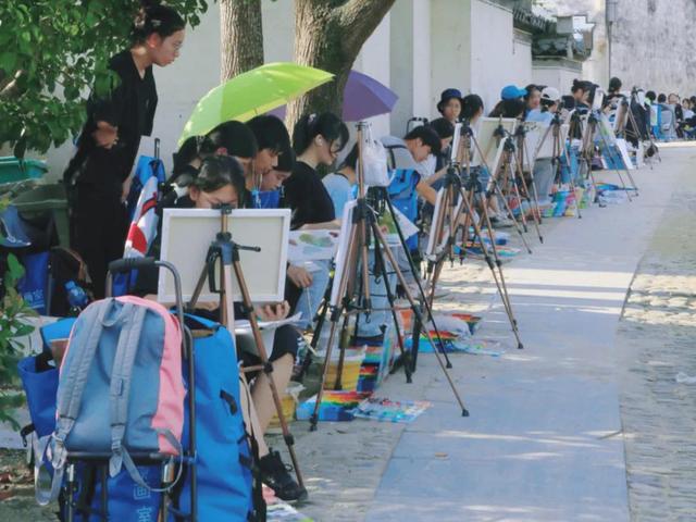 工艺美术专业学什么（学美术都能干啥）