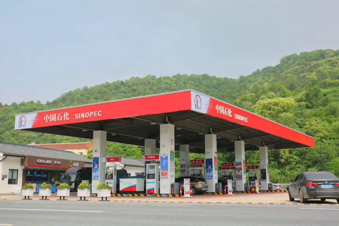 遇到这种“中石化”加油站，就要提高警惕了