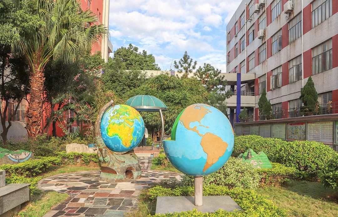 愿你出走半生，归来仍是少年