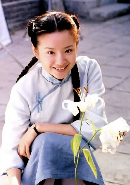 女神董洁的上位往事，和她难以捉摸的绯闻之恋