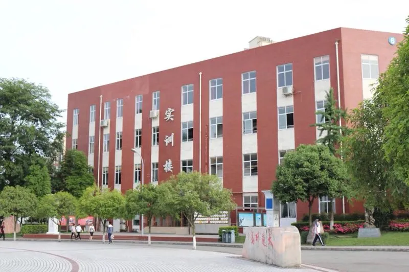 四川这所学校不一般！隐藏在成都的人民大会堂选拔川厨的指定学校