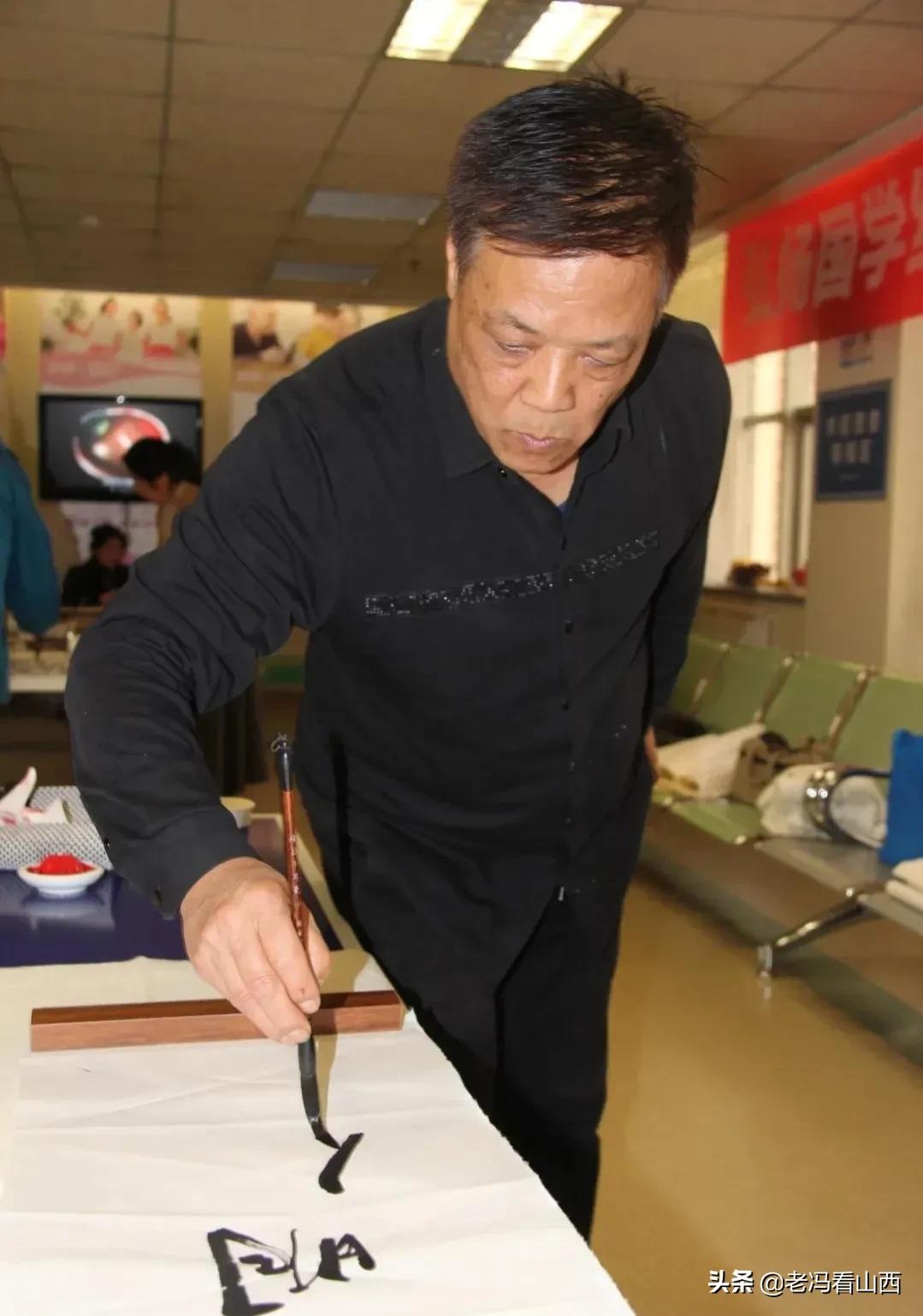 弘扬国学经典 品味书画艺术 太原市老年书画家协会走进爱尔眼科医院