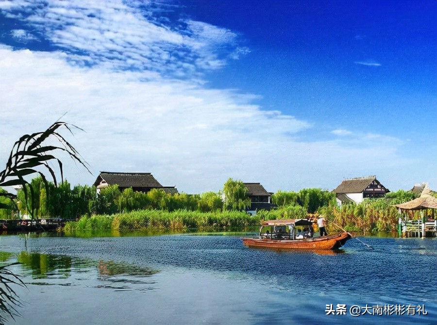 ‘上有天堂，下有苏杭’的苏州，旅游资源很丰富，5A景区有好多个
