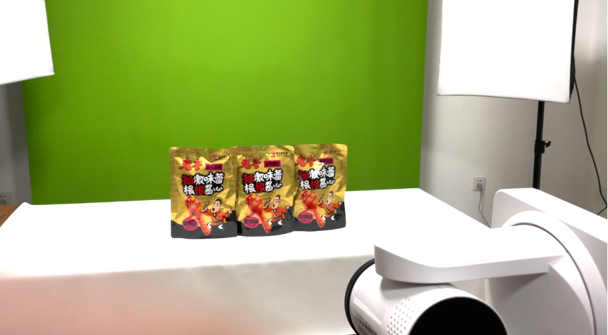 62岁温州商人做大岳父家产业，进薇娅、李佳琦直播间，年销一亿