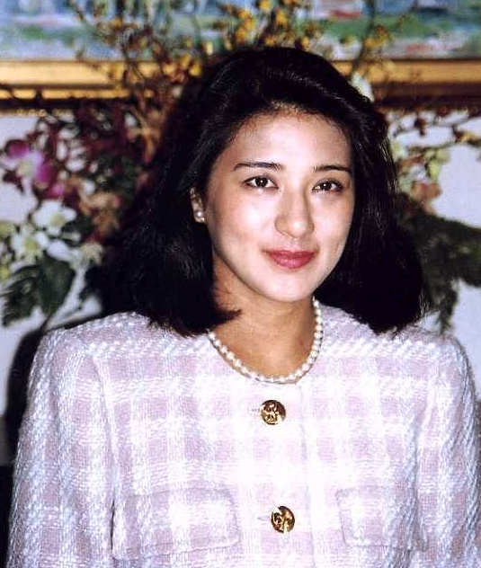 美智子：被婆婆良子高压统治41年，晚年化身恶婆婆，折磨儿媳雅子