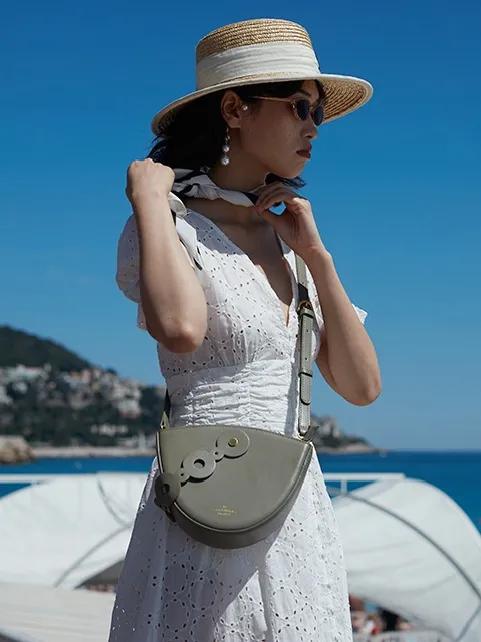 2021年最值得入手的14款包包，背十年都不会过时