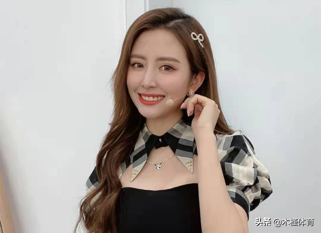 新浪nba直播主持人(腾讯体育十一大美女主播,你最钟意谁)