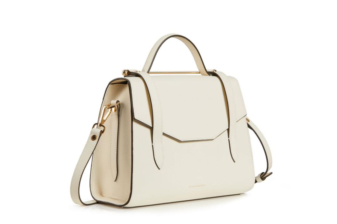 凭什么她被称为最美女律师？