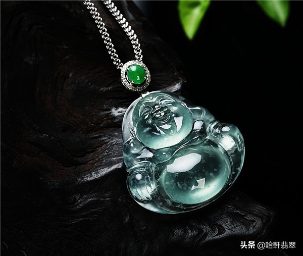 糯冰种翡翠吊坠多少钱冰糯种和冰种