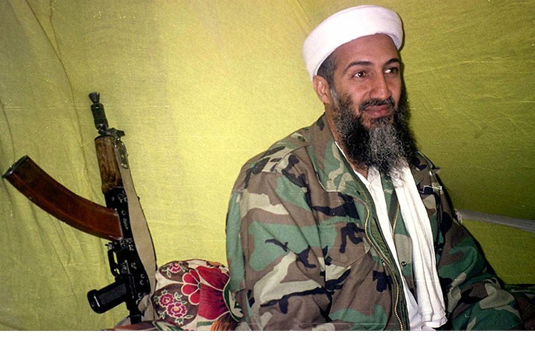 拉登全名(2011年,本·拉登在巴基斯坦被击毙,美国动用航空母舰将其