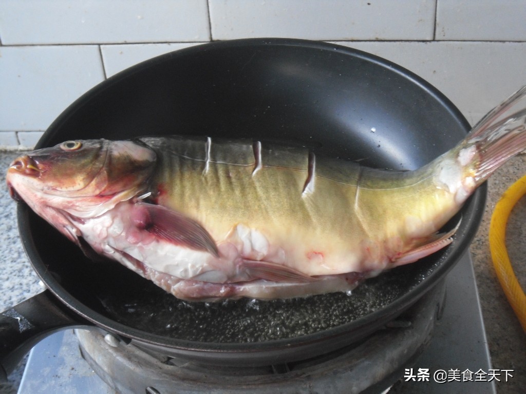 三道鳞的做法公布了，制作简单没有不常见的调味品，经典家常做法