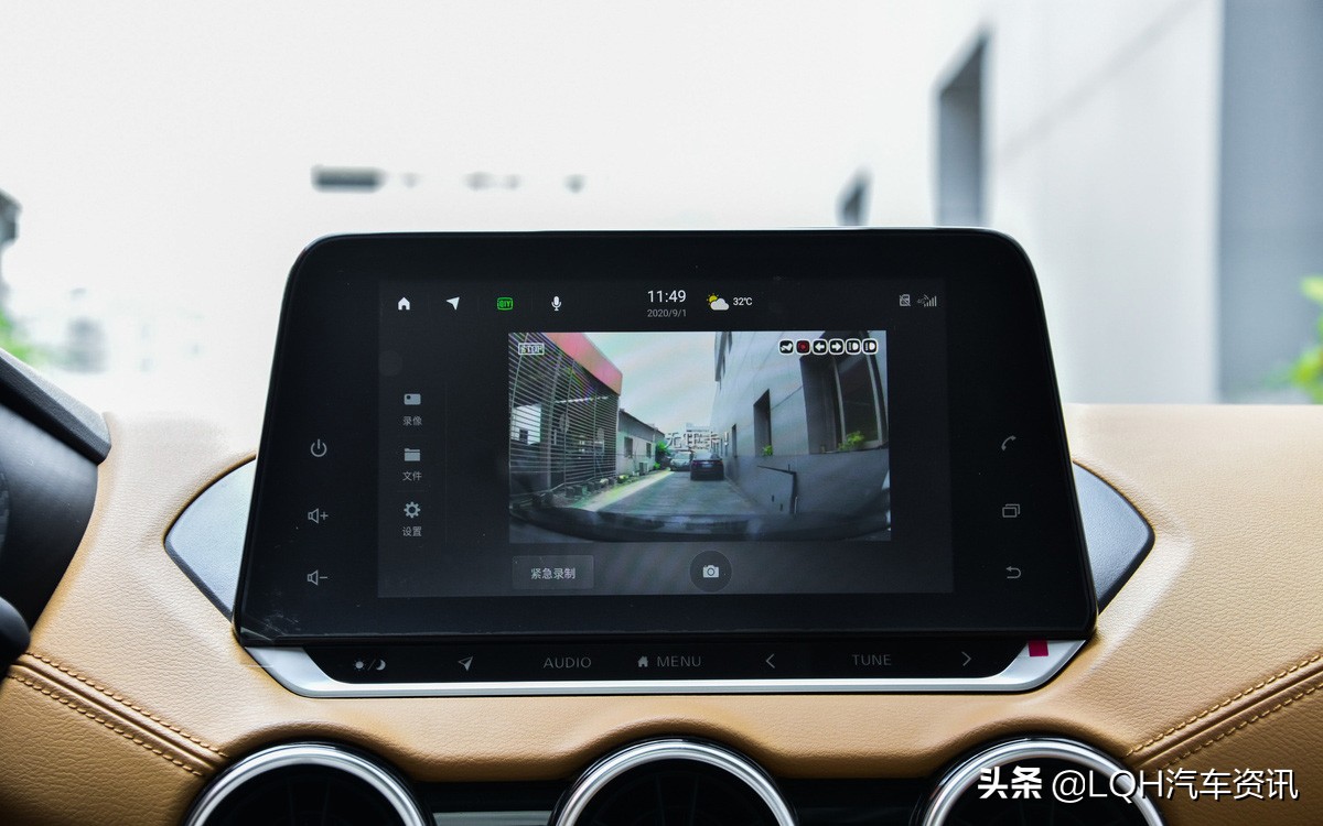 最畅销的两大合资家用车，大众朗逸、日产轩逸，你更看好谁呢？