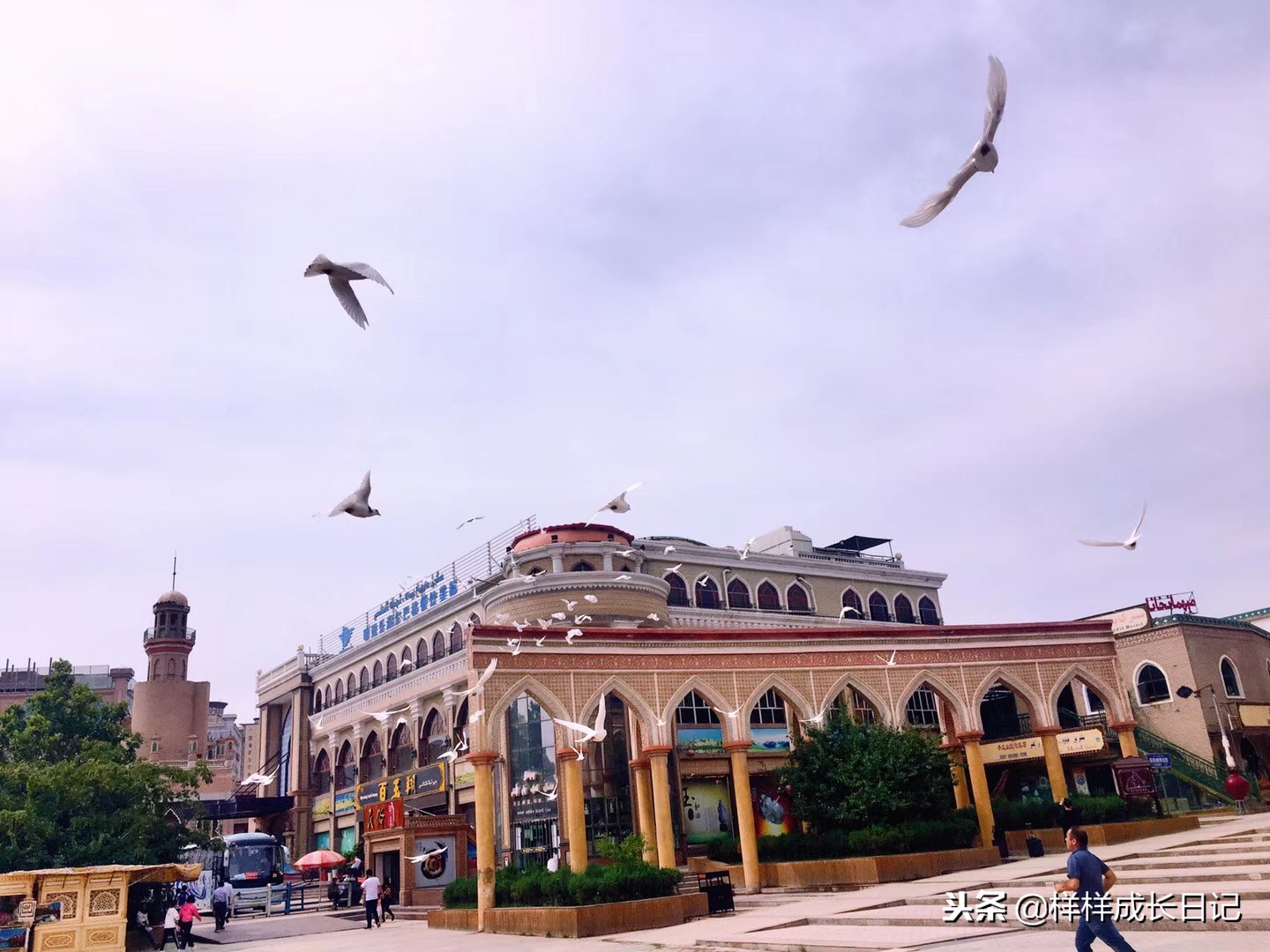 一家三口自驾去新疆，环南北疆27天15000公里，吃住行玩详细攻略