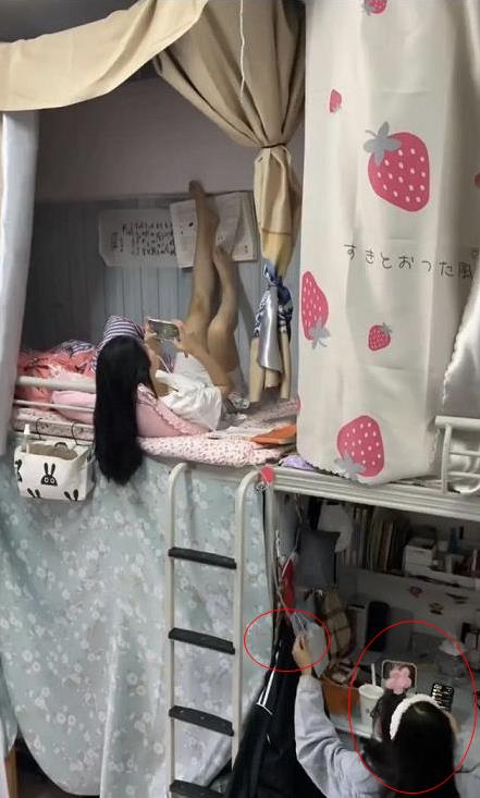 山东一女大学生火了，学习娱乐“两不误”？自创三位一体式学习法