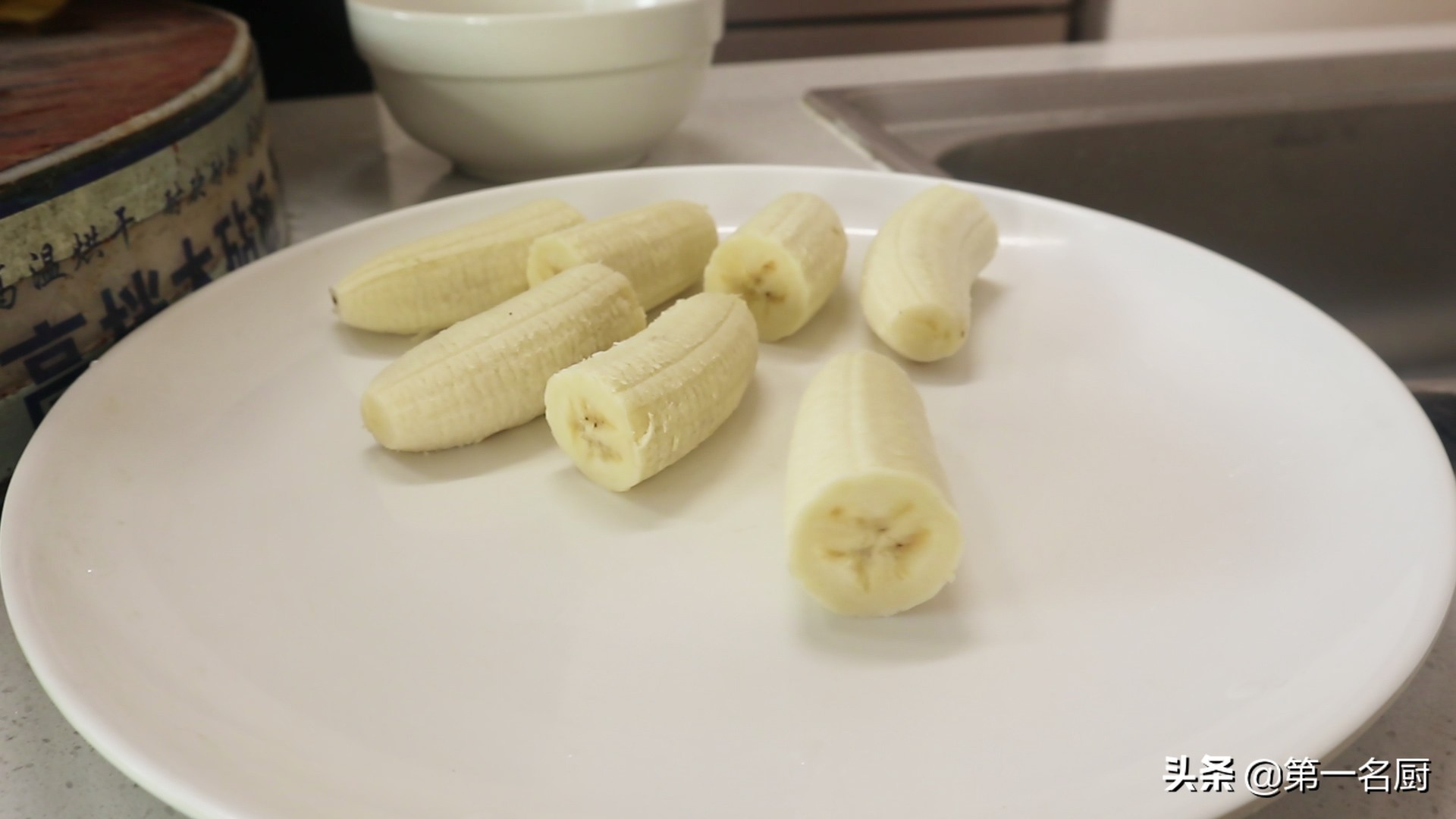 脆皮香蕉怎样做才好吃？大厨分享传统秘方，外酥里软，放凉也不硬