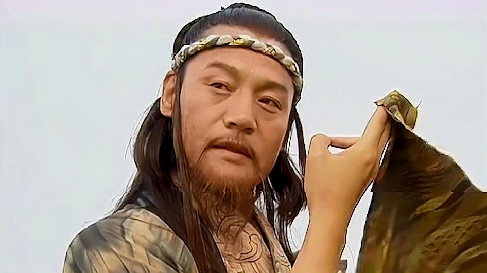 到底是谁出卖了华山派，让魔教十长老攻上华山？