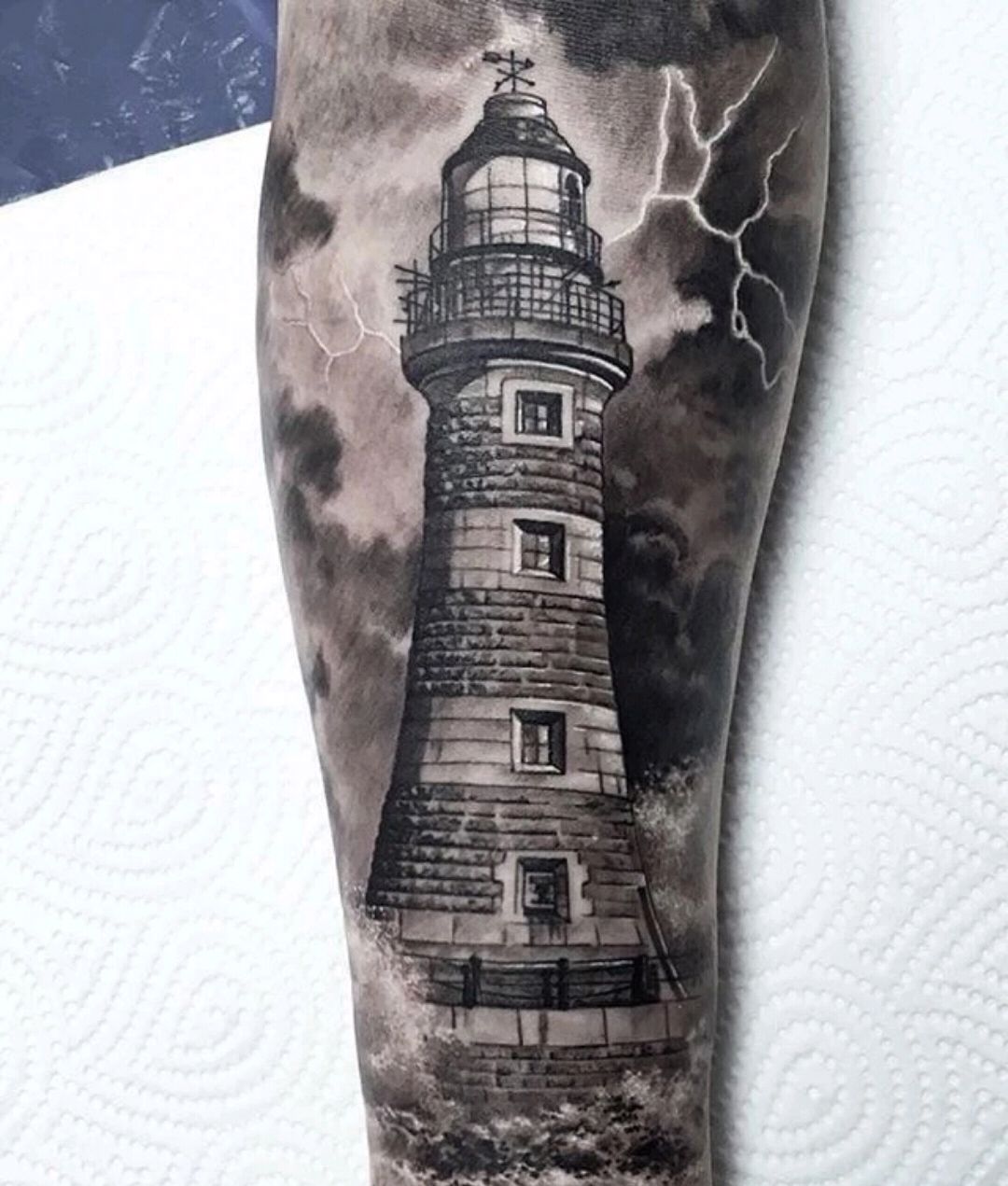 欧美纹身图案寓意:灯塔
