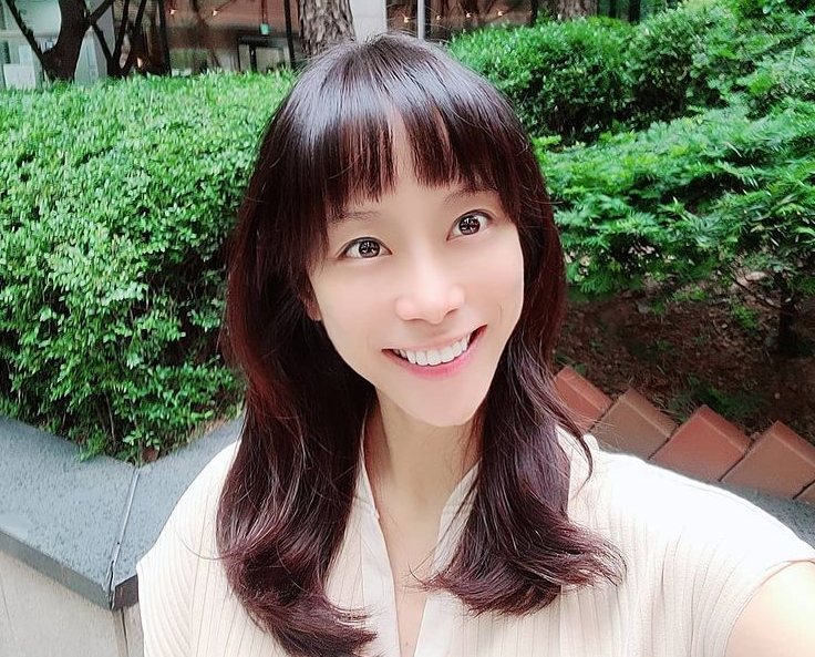 37岁韩女星生日当天生子！独自躺病床总裁老公缺席，怀孕时曾暴瘦