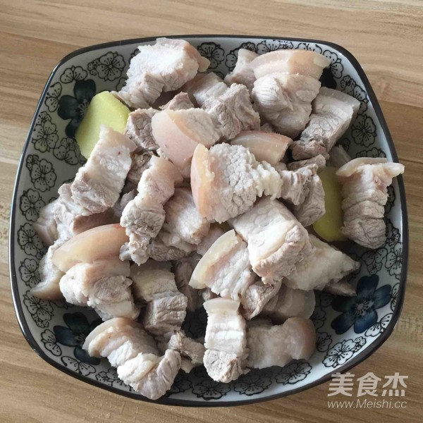 红烧肉最经典最好吃的正宗做法，肥而不腻，入口即化，家人都爱吃