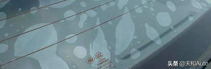 内容概述：后档贴膜起泡的原因，汽车是否有必要贴膜