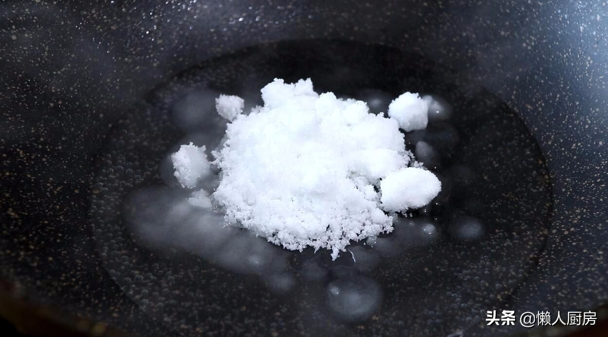 拔絲山藥的做法視頻,拔絲山藥的做法視頻教程