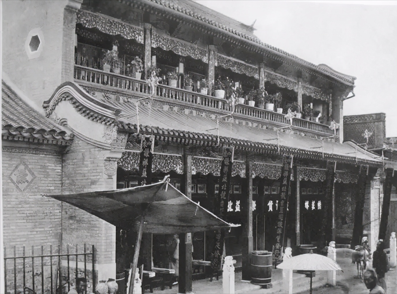 辉煌时的北京"八大楼",象征身份权贵,吃饭要预约,现仅存3家