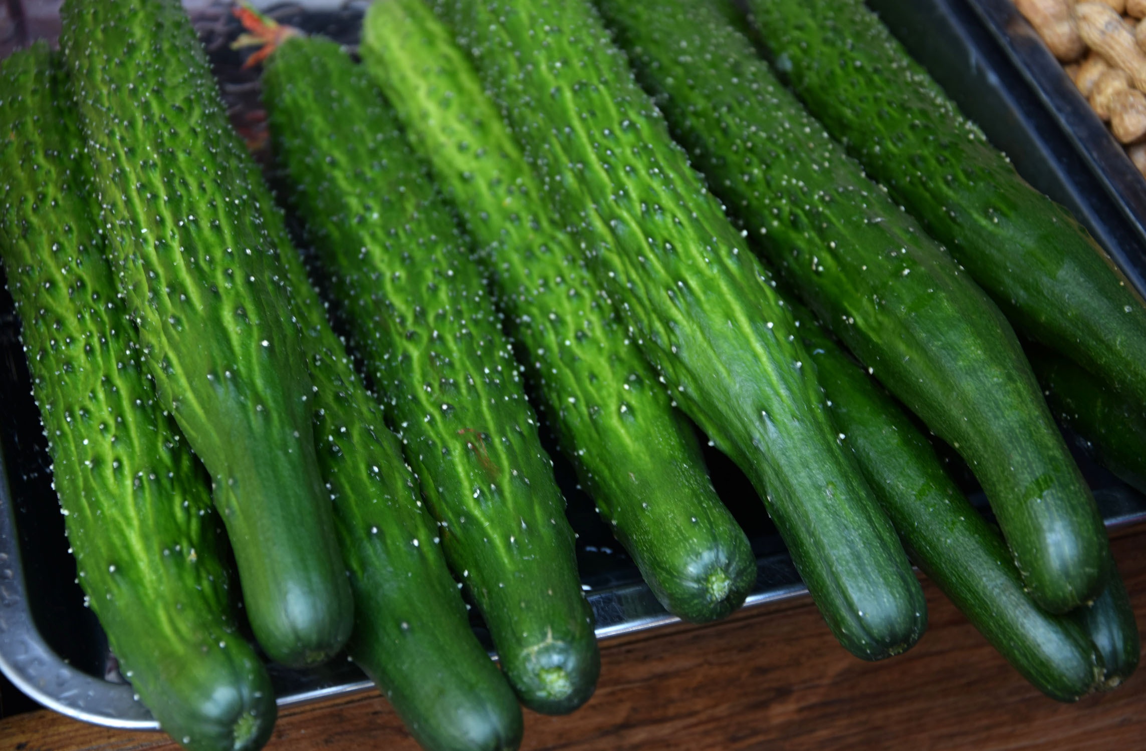 夏天来了,教你黄瓜很清爽的做法,吃起来爽滑又q弹