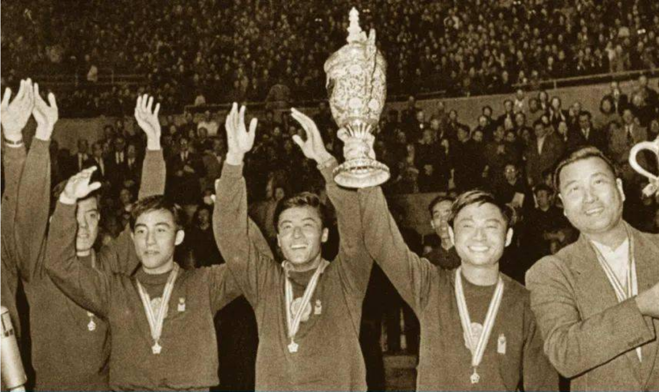 60年代世界冠军，晚年为不麻烦儿女进养老院，却在春节孤独离世