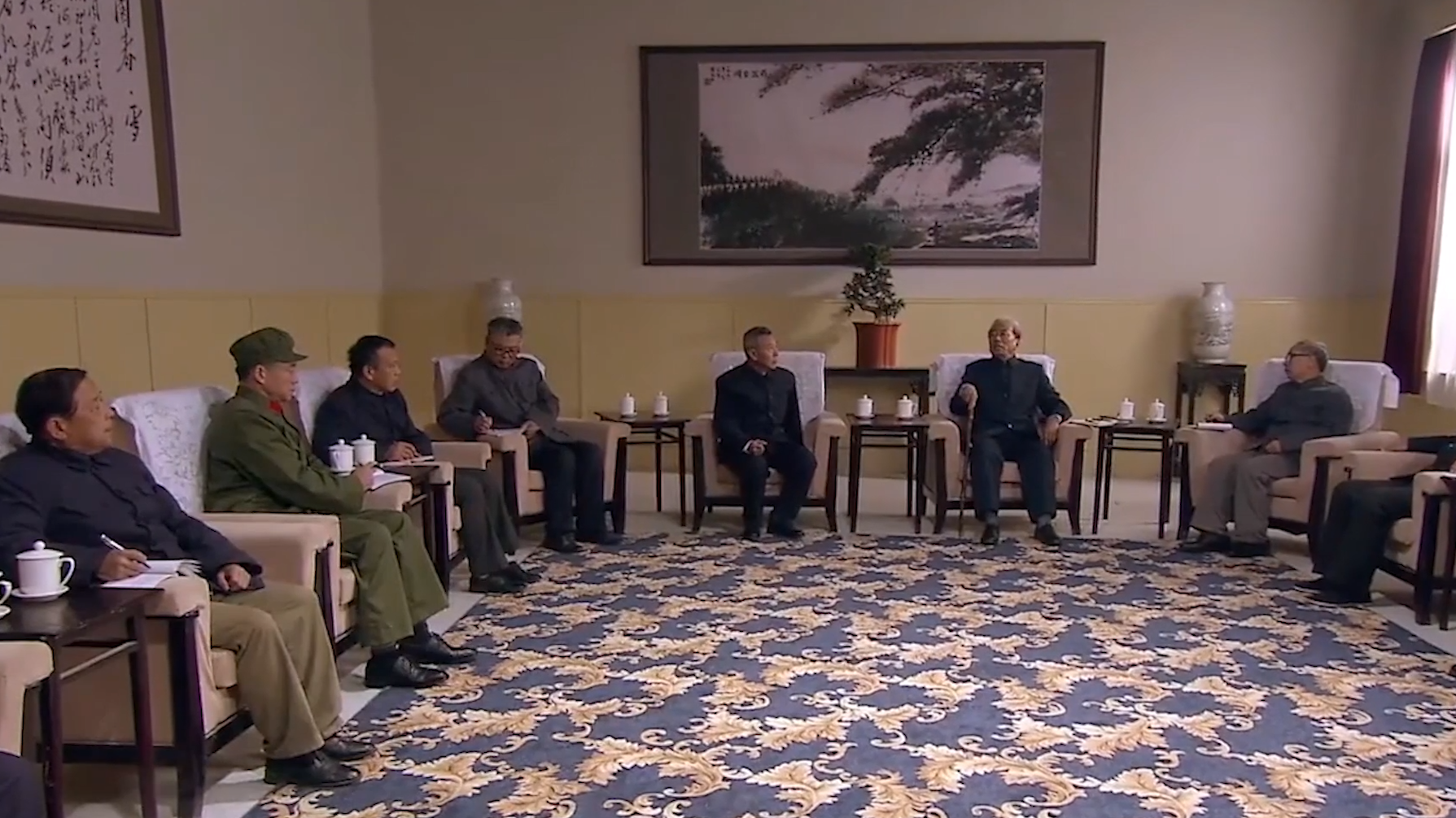 1976叶剑英问许世友：能指挥南京军区吗？许世友：司令是我的保镖